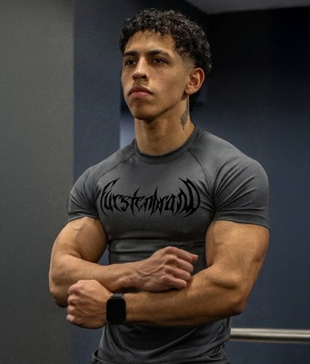 "Gothic" Compression Tee (gris)